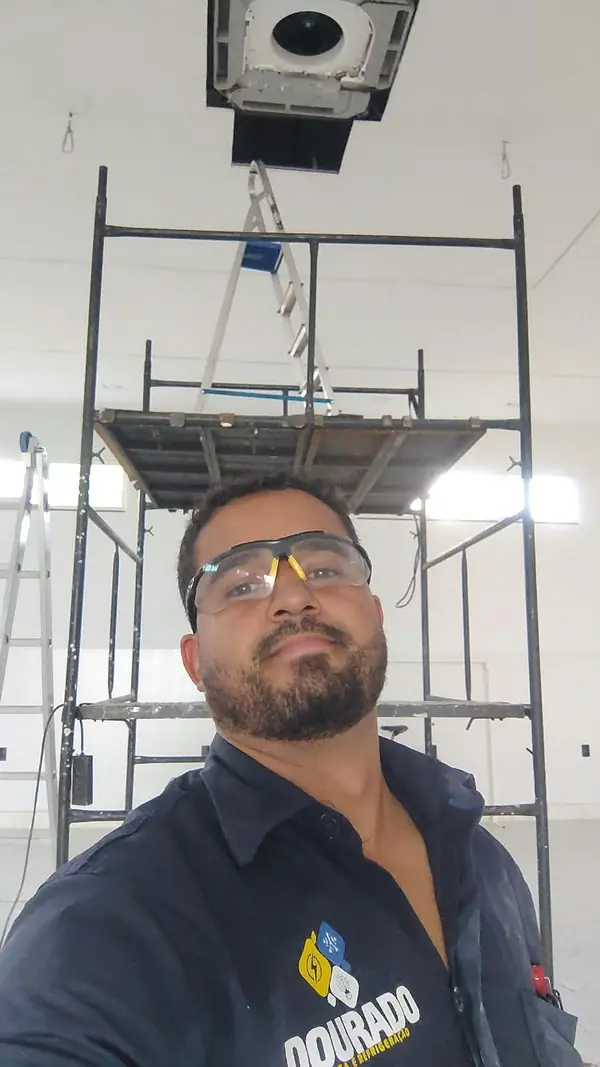 Instalação de ar-condicionado cassete