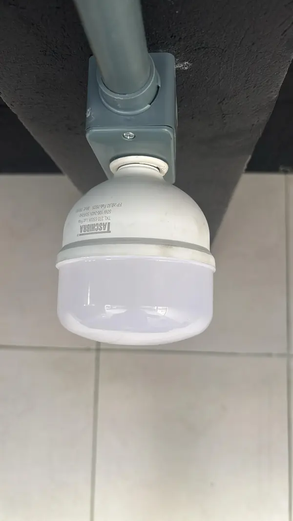 Luminária instalada